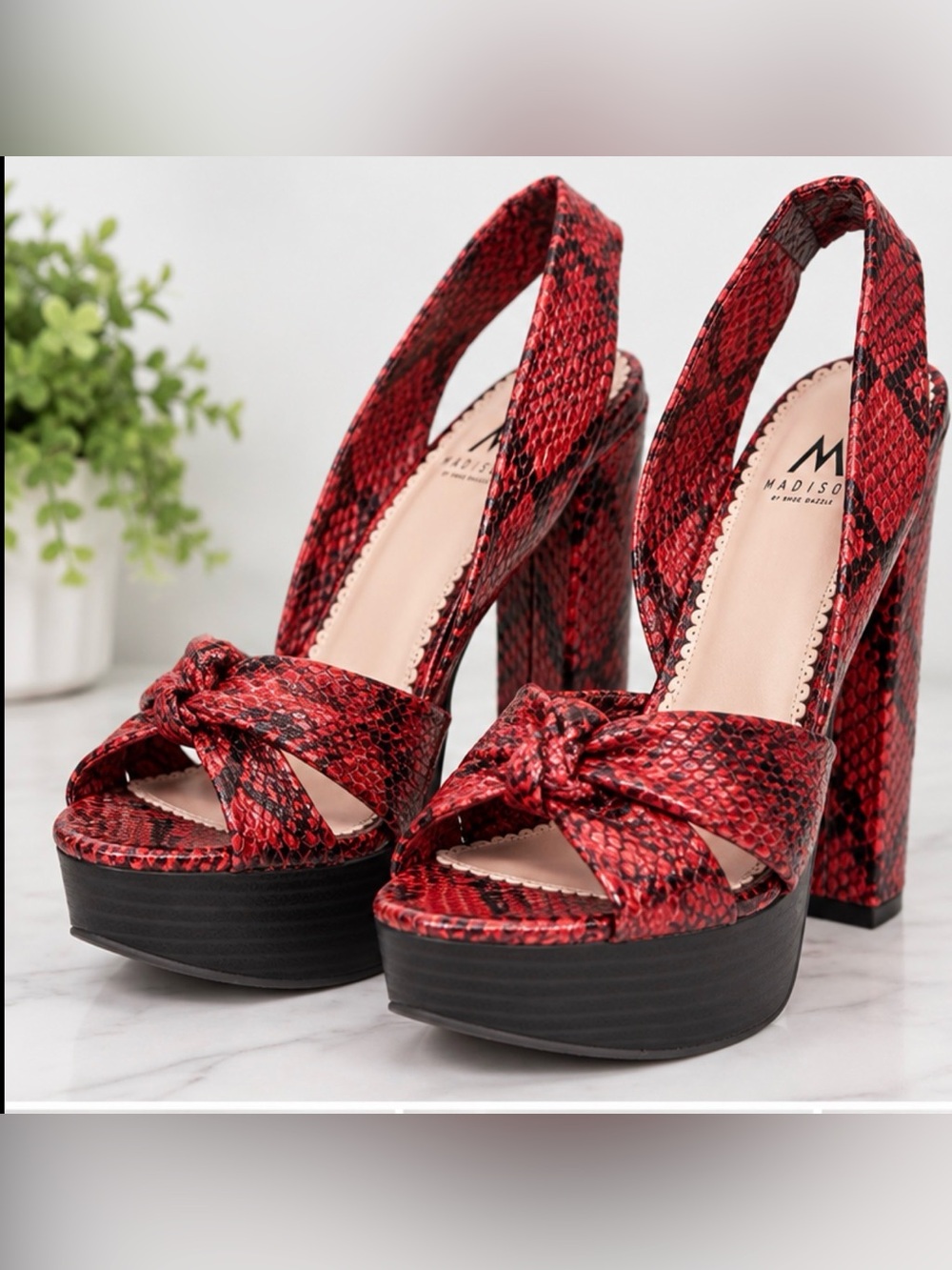 ❤️ Madison by Shoe Dazzle Red & Black Snakeskin Platform Heels – Size 8